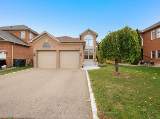 5419 Loonlake Ave, Mississauga, ON L5V 2E1