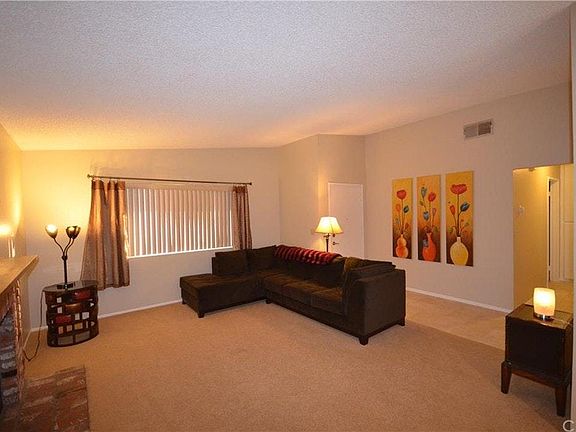 4th image of 11384 Triumph Ln