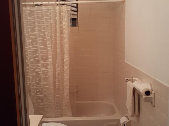 3rd image of 2441 S 11th St Floor 1