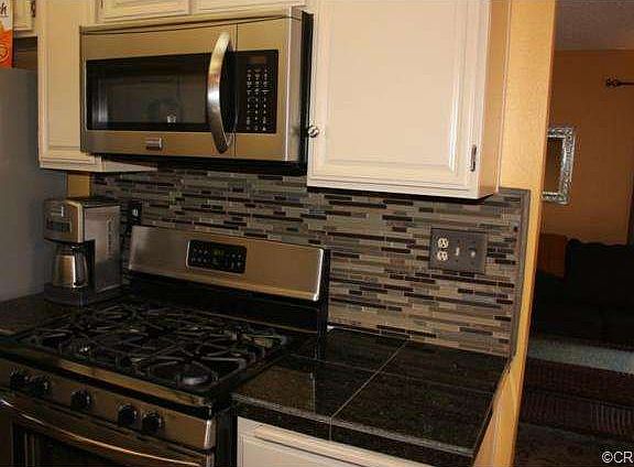 5th image of 916 S Mountain Ave #12