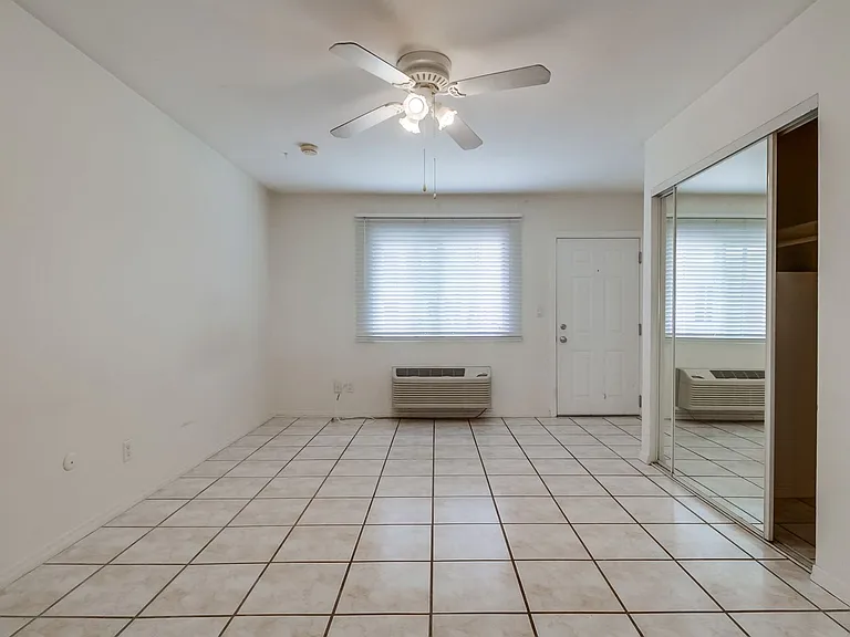 B Street | Apartments Near Balboa Park - Studios, 1 & 2 Bedrooms — Photo 22
