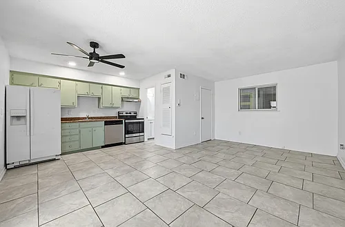 5210 Joe Sayers Ave #C Photo 1