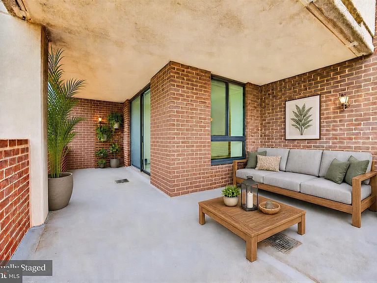 1800 Old Meadow Rd #101 — Photo 31