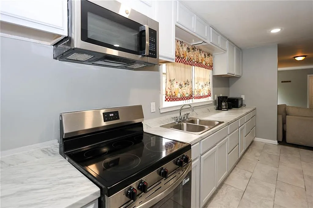 1 bed, 1.0 bath, 1748 sqft, $800 — Photo 3
