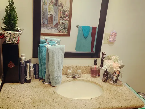 2504 Derbyshire Rd APT 7, Cleveland Heights, OH 44106