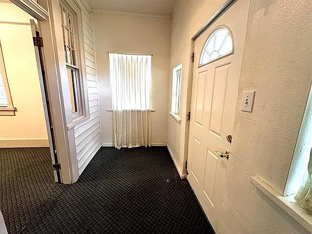 2 bed, 1.0 bath, 910 sqft, $1,250 — Photo 4