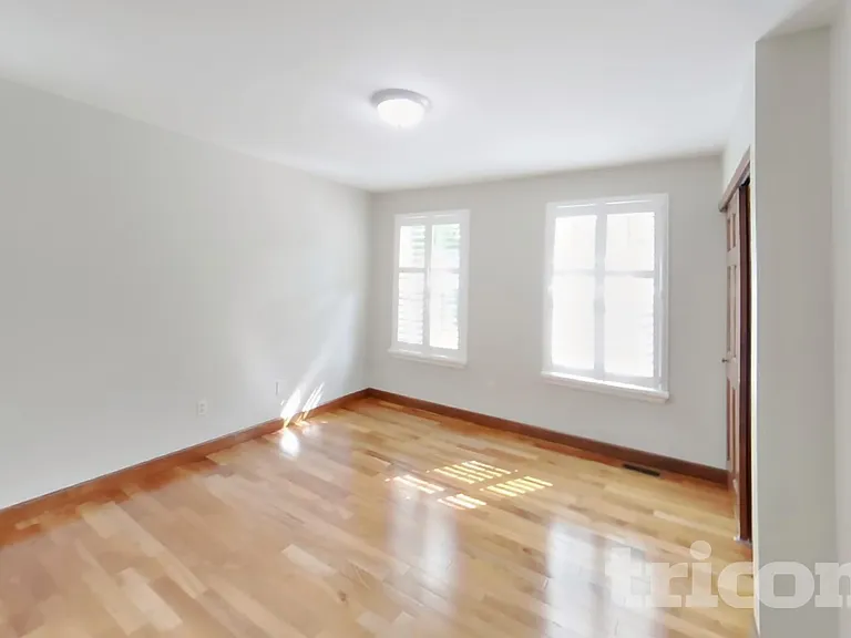 1502 Rosewood Terrace Dr — Photo 9
