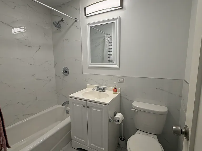 65th Pl — Photo 2