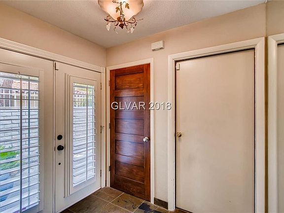 4th image of 3332 Calle De Corrida