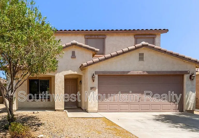 44856 W Paitilla Ln — Photo 2