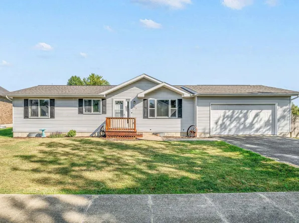 250 E Greeley St, Waterman, IL 60556