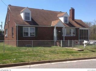 4 Spring St, Petersburg, VA 23803