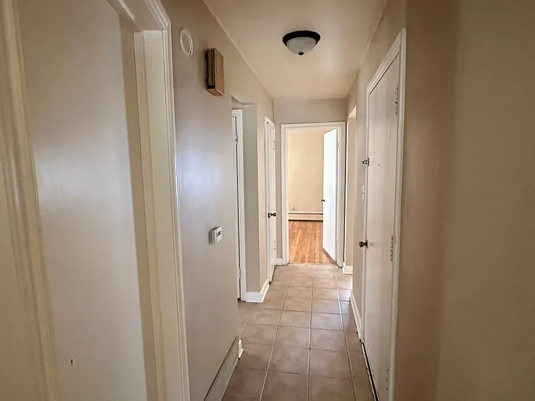2533 S 57th Ave #1 — Photo 12