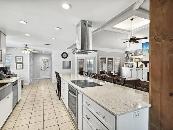 15682 Malvern Hill Ave, Baton Rouge, LA 70817