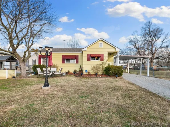 1304 S Hickory Ave, Bartlesville, OK 74003