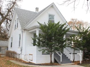 643 Jefferson Ave, Elgin, IL 60120
