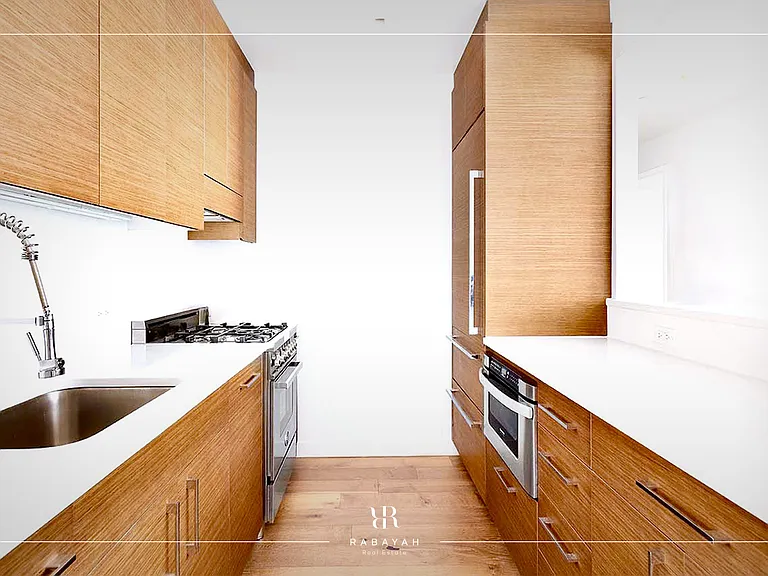 325 Lex Ave #4D — Photo 3