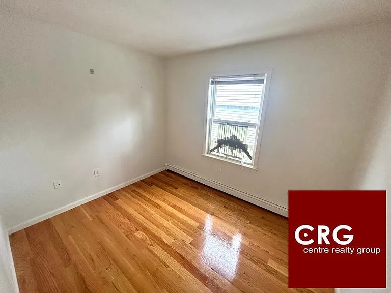 9 Irving St #1 — Photo 8