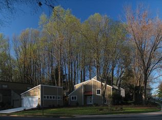 5509 Saddlebrook Ct, Burke, VA 22015