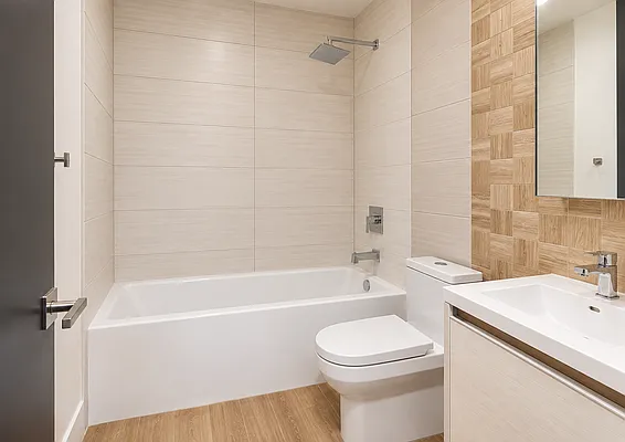 Bathroom, photo 2