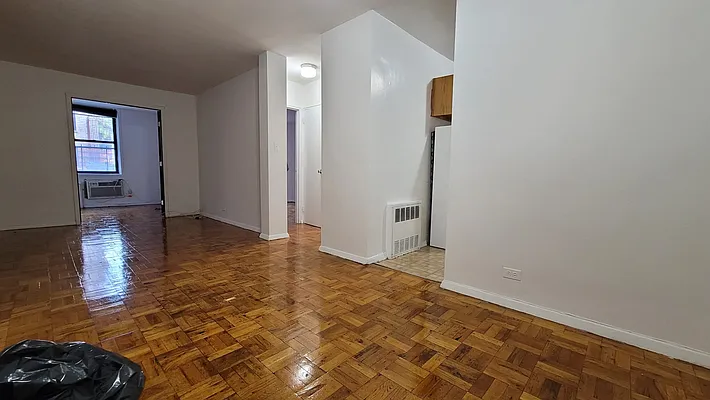 Rented by Oxford Property Group | media 19