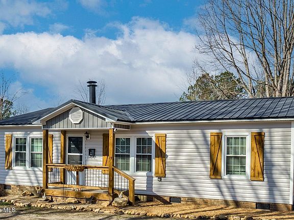 3rd image of 4923 Highpoint Drive