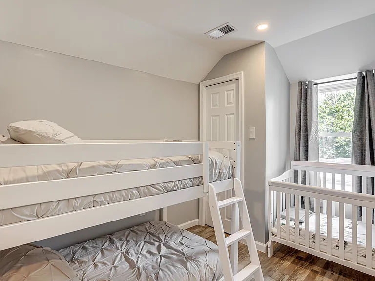 5321 Wakefield St — Photo 21