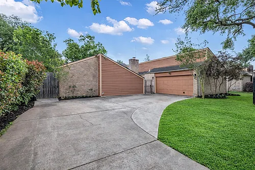 8206 Debbie Gay Dr Photo 1 8206 Debbie Gay Dr Photo 1