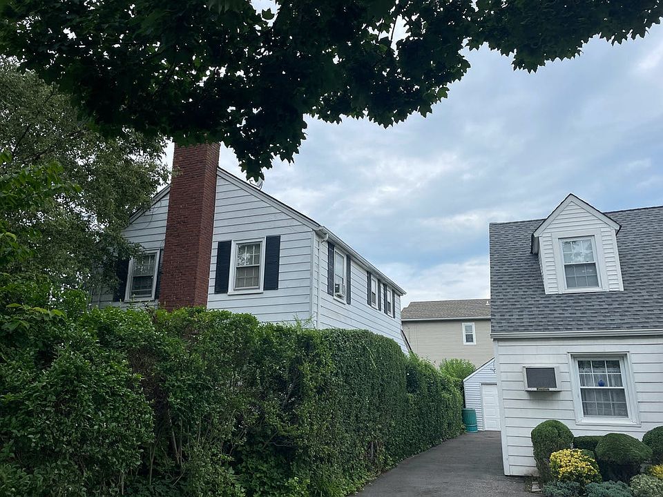 1st image of 61 Stewart Ave
