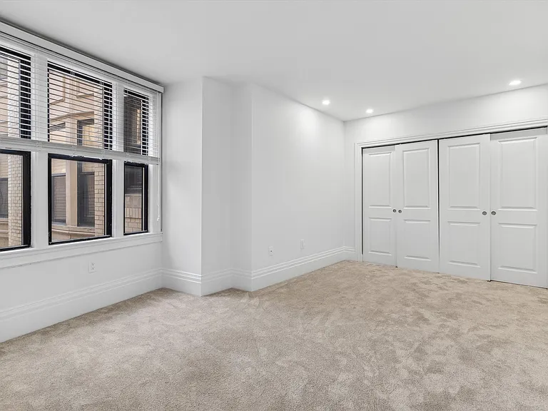 390 Commonwealth Ave #603 — Photo 13