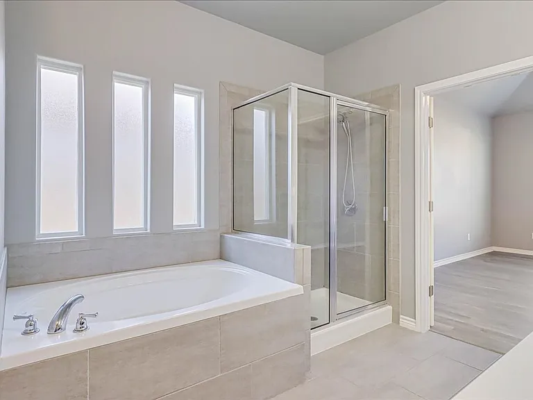 2217 Ibis — Photo 26