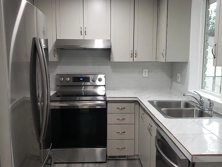 1349 E 4065 S — Photo 8