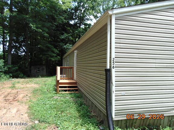 5th image of 256 Lucas Ln