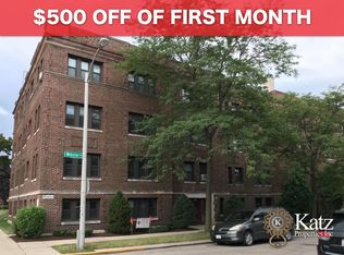 2529 E Webster Pl APT 16, Milwaukee, WI 53211