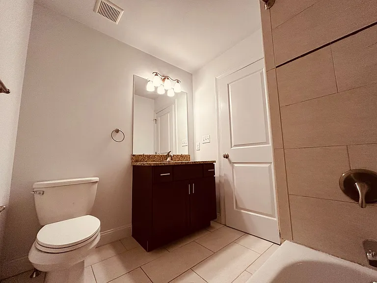 4525 Fleming Street 1004 N — Photo 19