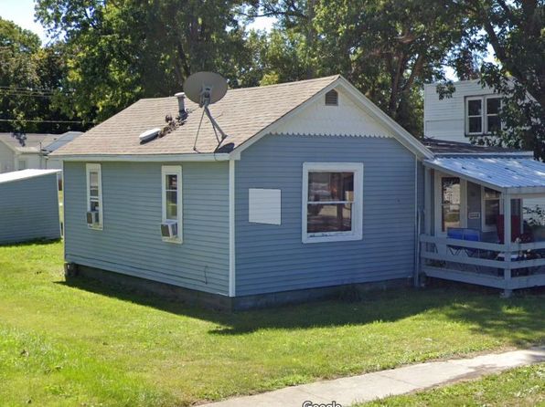 311 E Overton St
