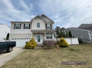 114 Briarcliff Dr, Egg Harbor Township, NJ 08234