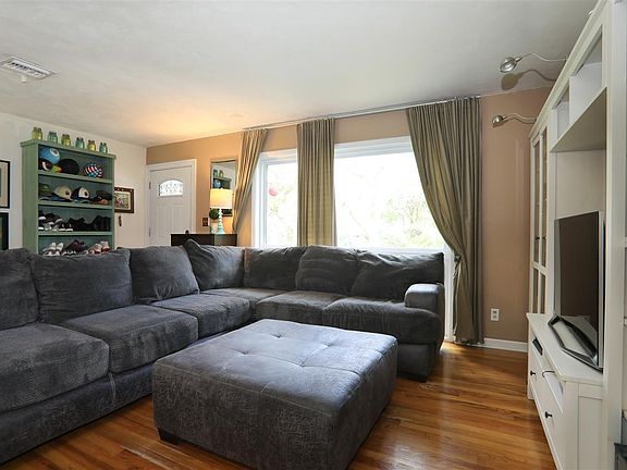 5th image of 4 Cadiz St