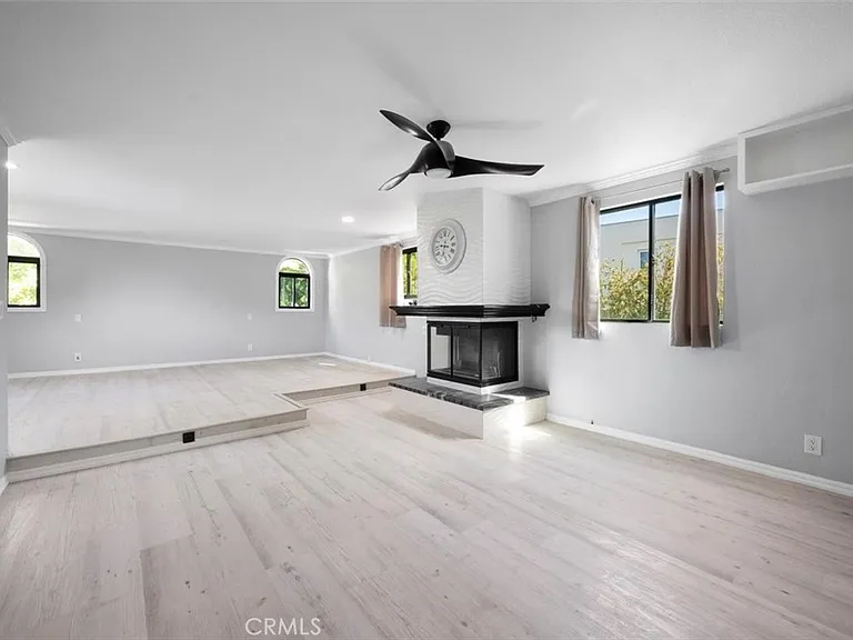 905 Dickson St #1 — Photo 17