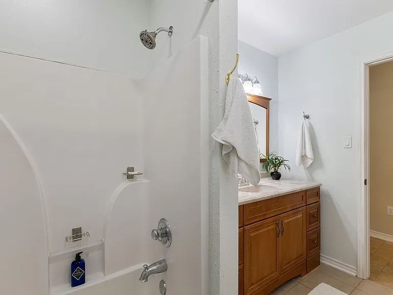 1072 Papenberg Ln — Photo 16
