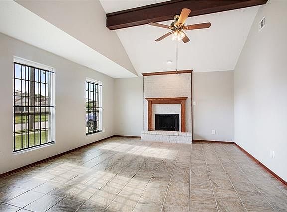 3rd image of 5020 Corinne St