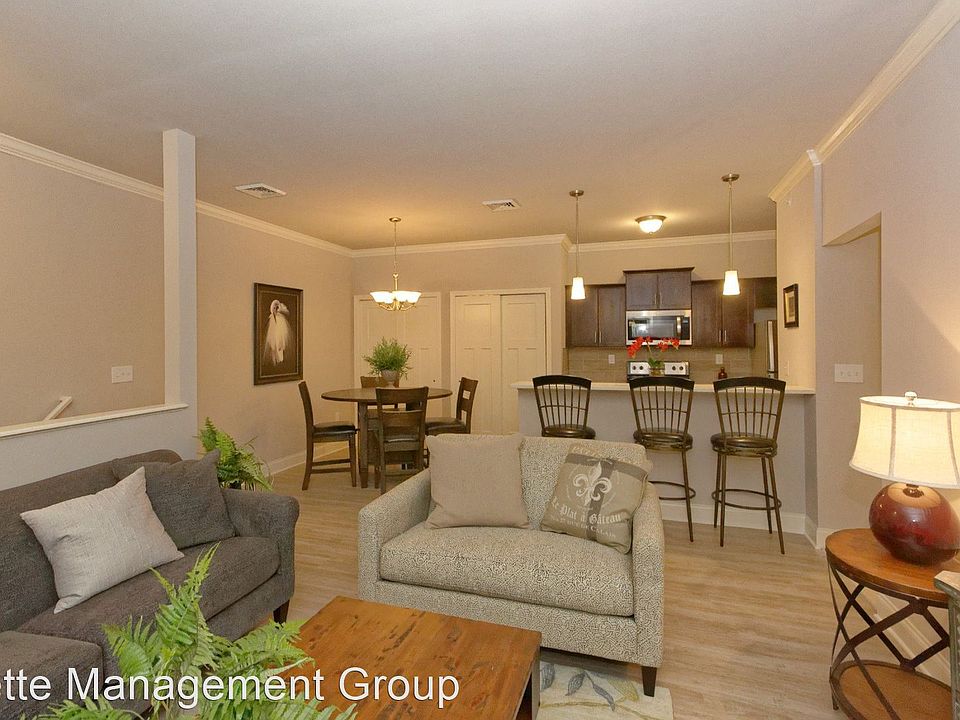 1st image of 20 Mourningkill Dr #10540435
