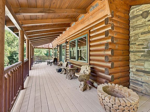 3rd image of 3975 Jarman Hollow Rd