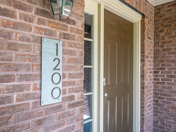 2nd image of 1200 Donner Dr