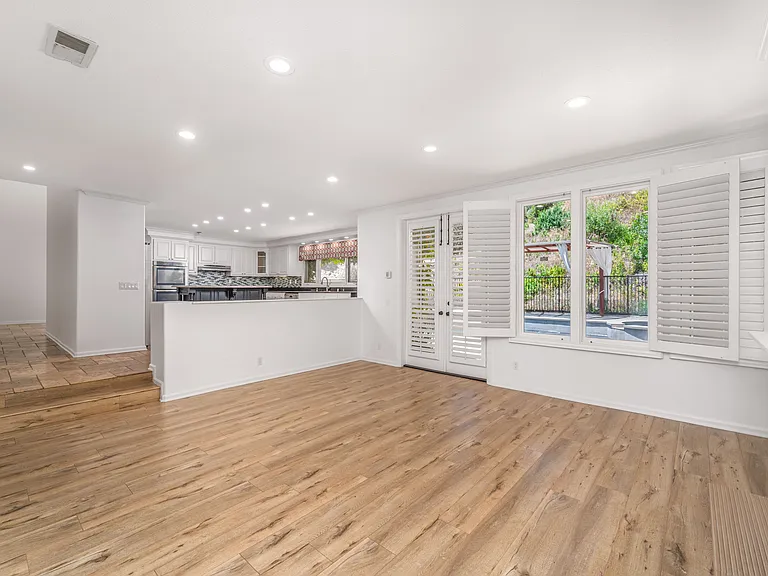 24961 Alicante Dr — Photo 14