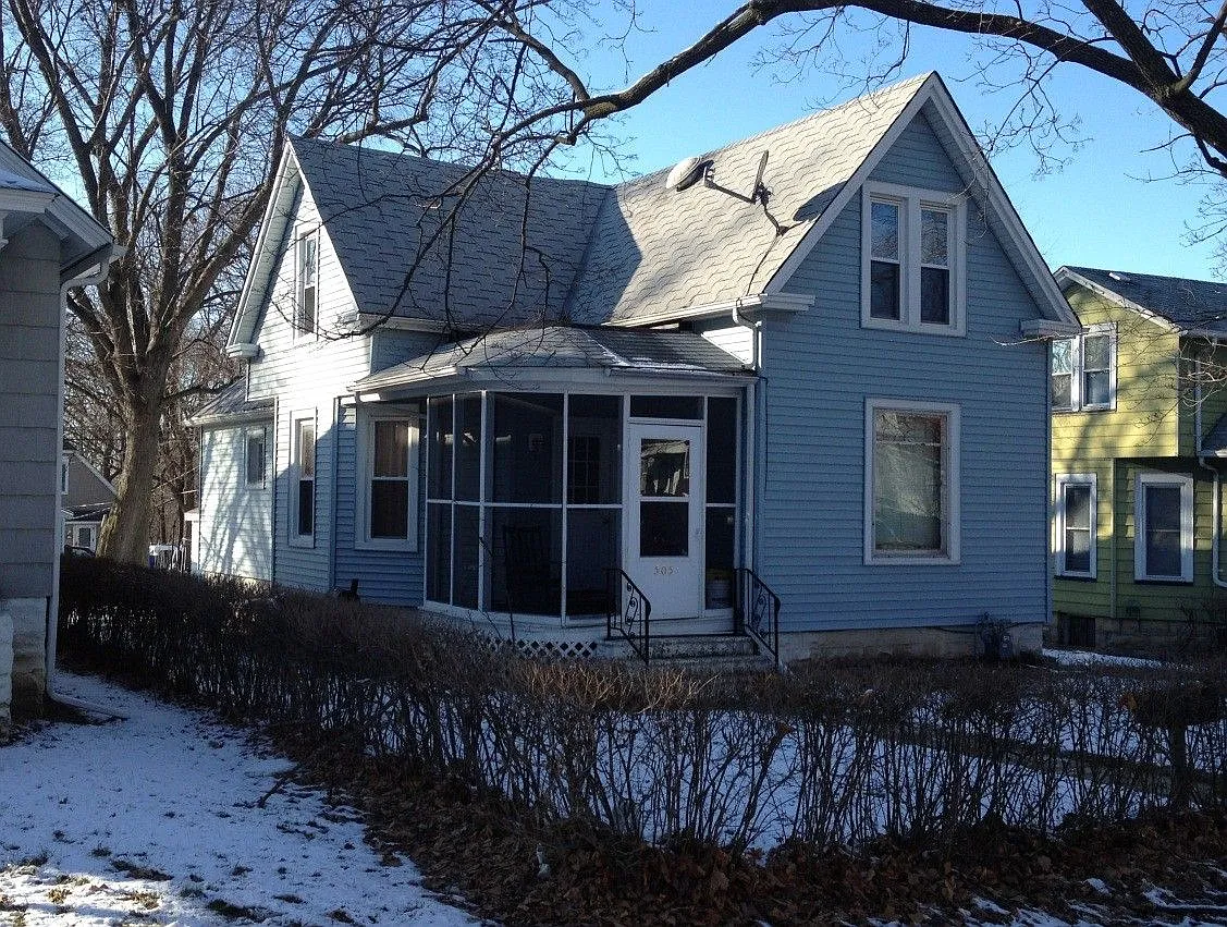 4 bed, 1.0 bath, 1650 sqft, $1,950 — Photo 1
