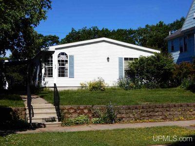 312 S 19th St, Escanaba, MI, 49829