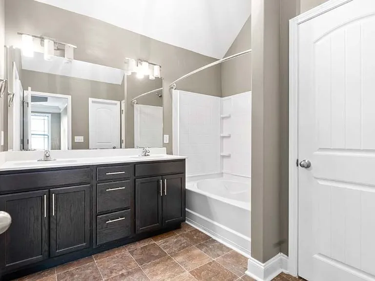 1103 Medallion Ct — Photo 12
