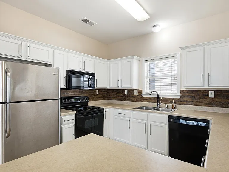 1277 Island Pl E — Photo 13