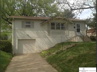 6656 Crown Point Ave, Omaha, NE 68104